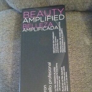 Beauty Amplified flat iron
